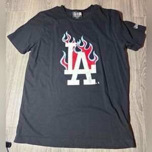 LA Dodgers Graphic Tee Shirt Men Size Medium EPC